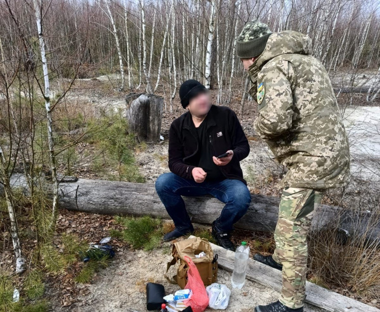 На Рівненщині прикордонники затримали ух…