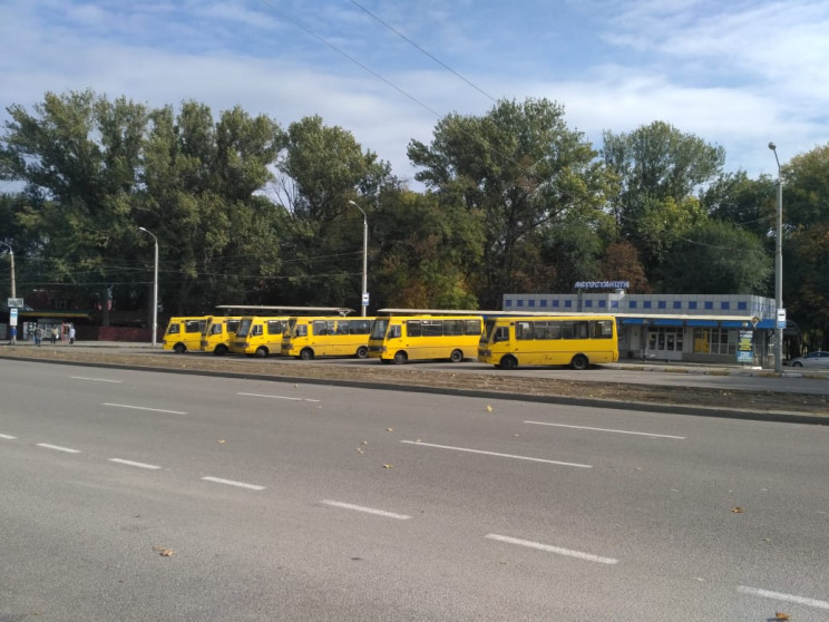 Як у Дніпрі маршрутники влаштовують одне…