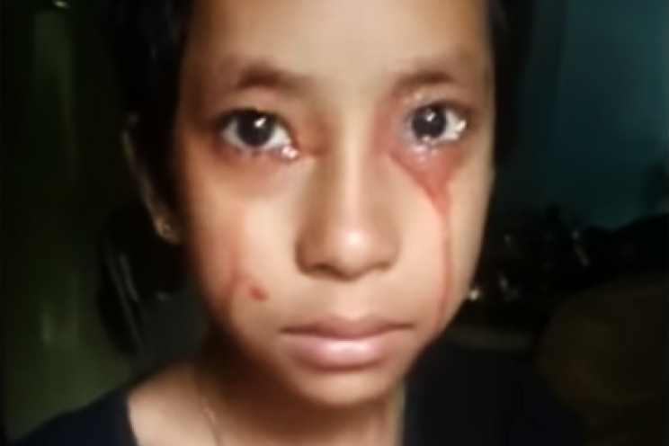 В Індії восьмирічна дівчинка почала поті…