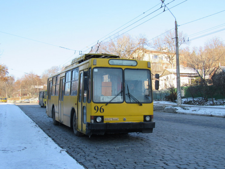 У новорічну ніч Полтавою курсуватиме дод…