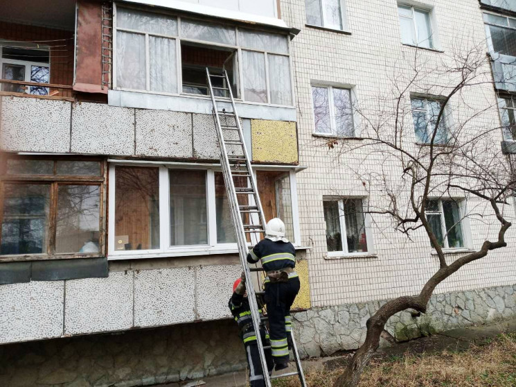 У Кам'янці рятувальники відчинили кварти…